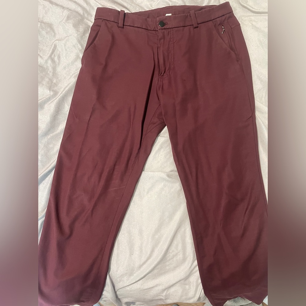 Mens commission slim Lululemon pants size 32 in burgundy